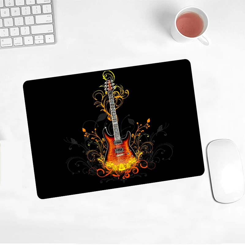 New  Music Lovers Small Mouse Pad Amateur Electric Guitar Picture Mousepad PC Notebook Tabllt Game Player Small Mouse Pad