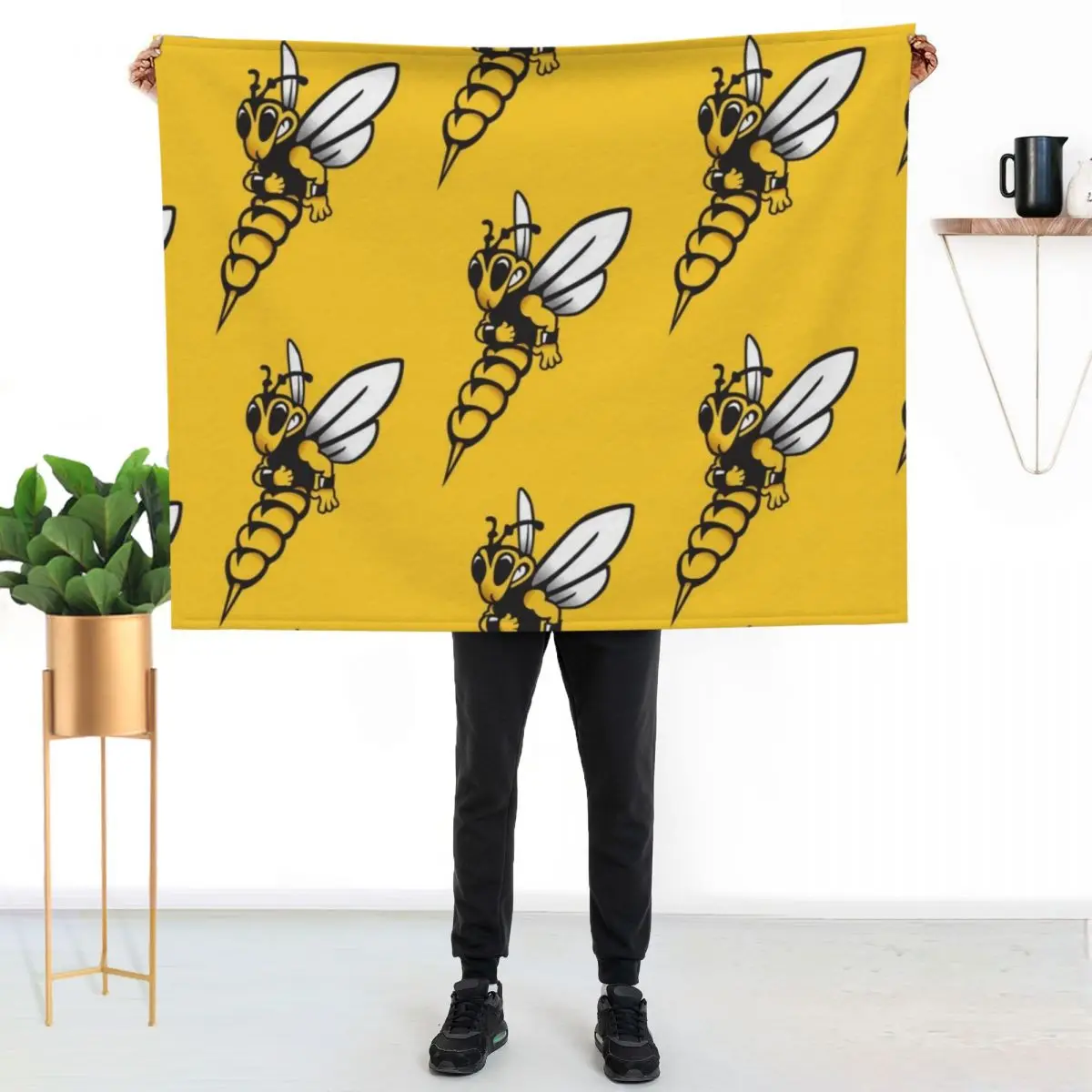 Superior Yellow Jackets Throw Blanket Elegant Warm Throw Blanket for Hotel Home