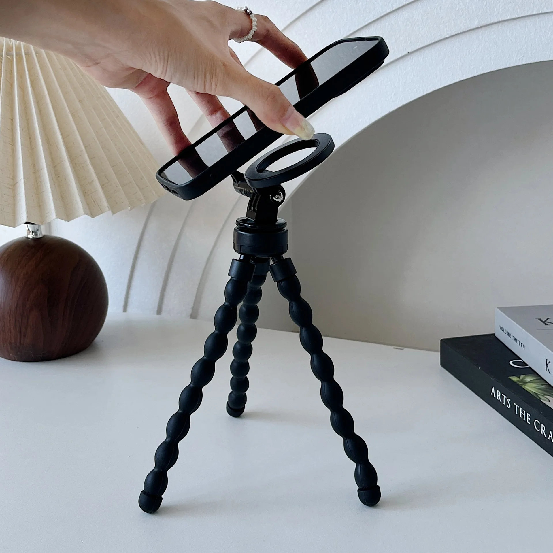 For Magsafe Magnetic Tripods For Mobile Phone Tripod Smartphone Monopod Universal Stand Octopus Mini Tripod For Phone Holder