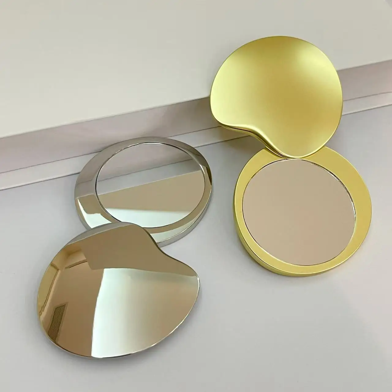 Mini Metal Travel Mirror, Portable Compact for Women, Small Foldable Touch Up Mirror for Purse