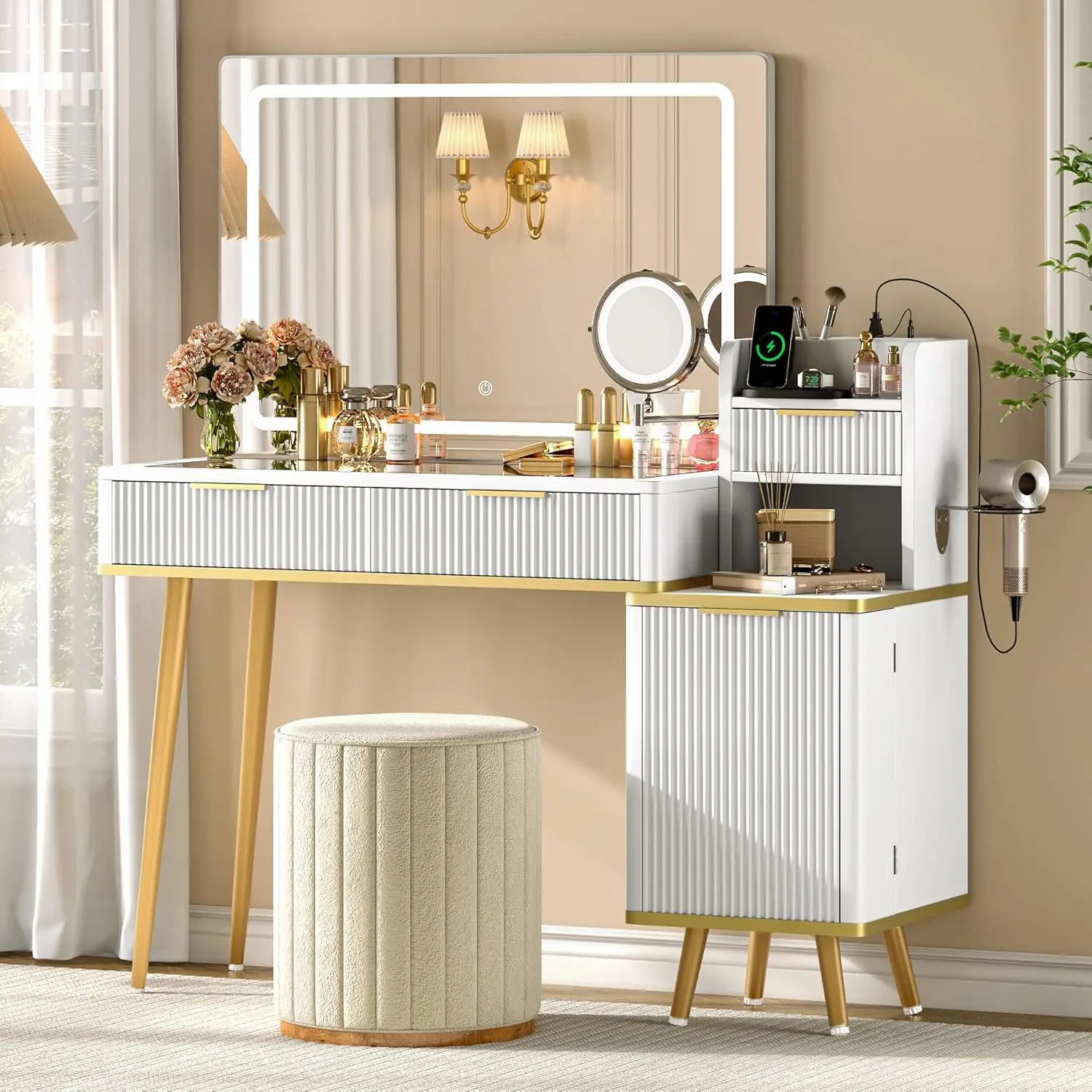 47" Vanity Desk ,with 5X Magnifying Mirror & 3-Color LED Light, Fluted Glass Top Makeup Table, USB Charging , Dressing Table