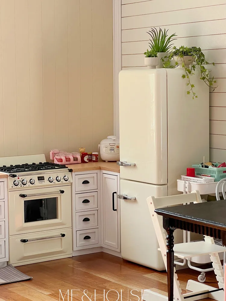 1/6 Doll House Model Furniture Accessories Metal Refrigerator With Light Kitchen Appliances Bjd Ob11 Gsc Blyth Lol Miniatures
