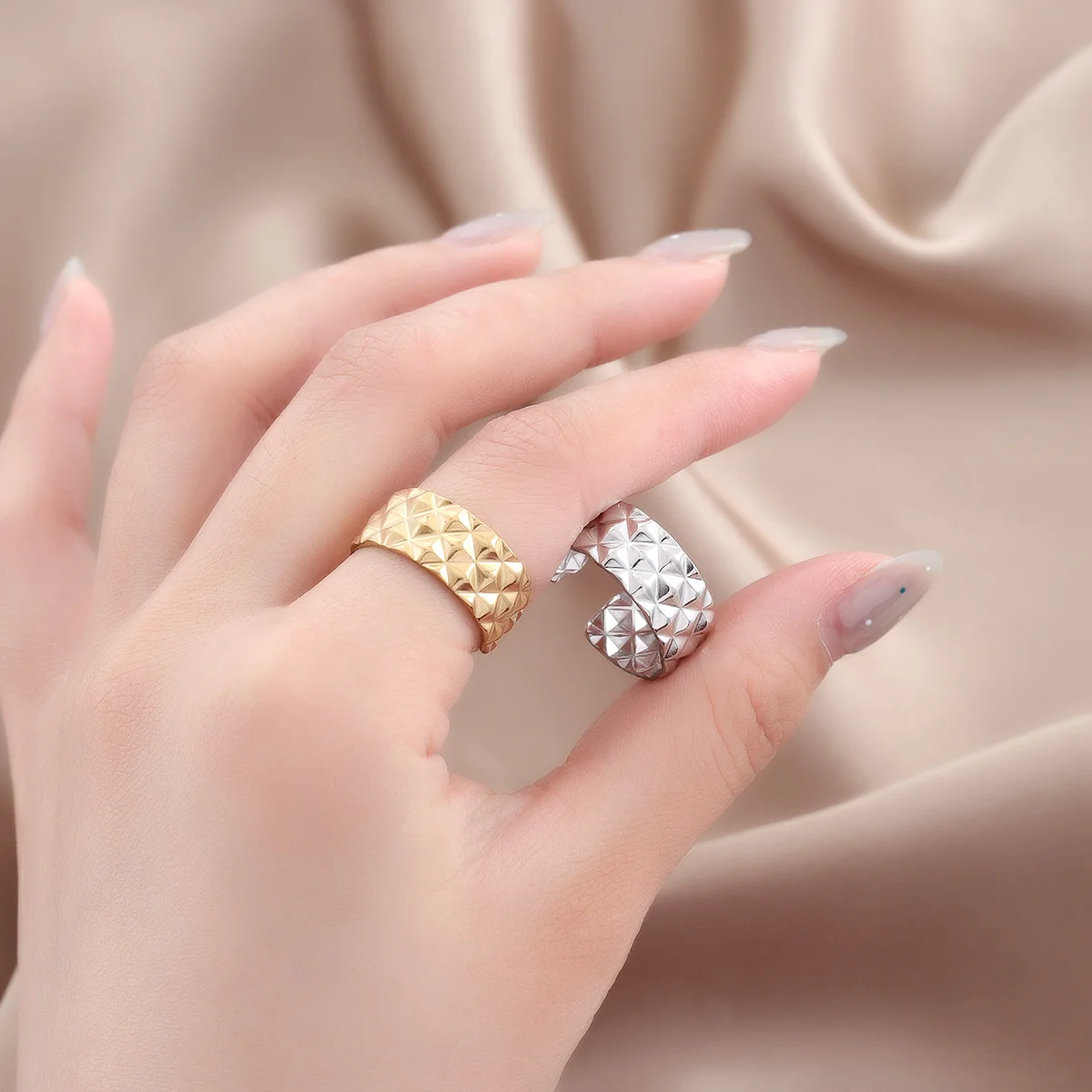 Light luxury irregular gold-plated stainless steel ring, waterproof and non-fading heavy metal, with adjustable finger ring