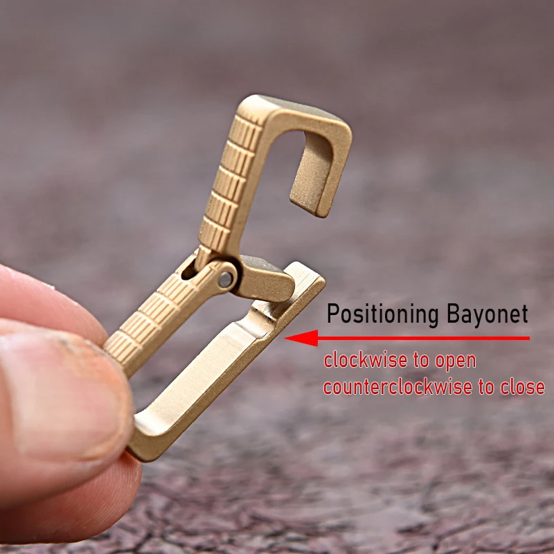 High Quality Simple Men Brass Keychain Quick Release Closure Waist Hanging Car Key Chain Mini Portable Backpack Hanging Buckle