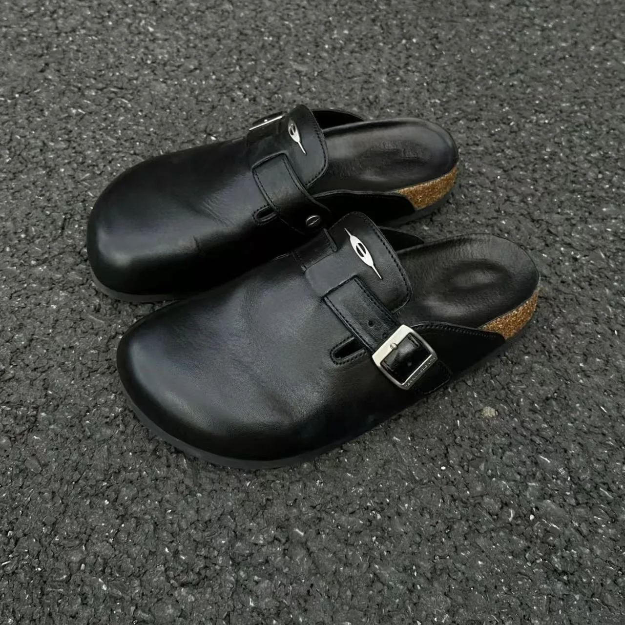 Thick-soled Men's Bag Head Half Women's Outer Wear 2026 Summer New Outer Wear Large-size Leather Slippers