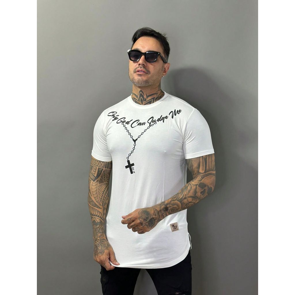 Camiseta Masculina Long Viscolycra com Estampa de Terço e Frase 