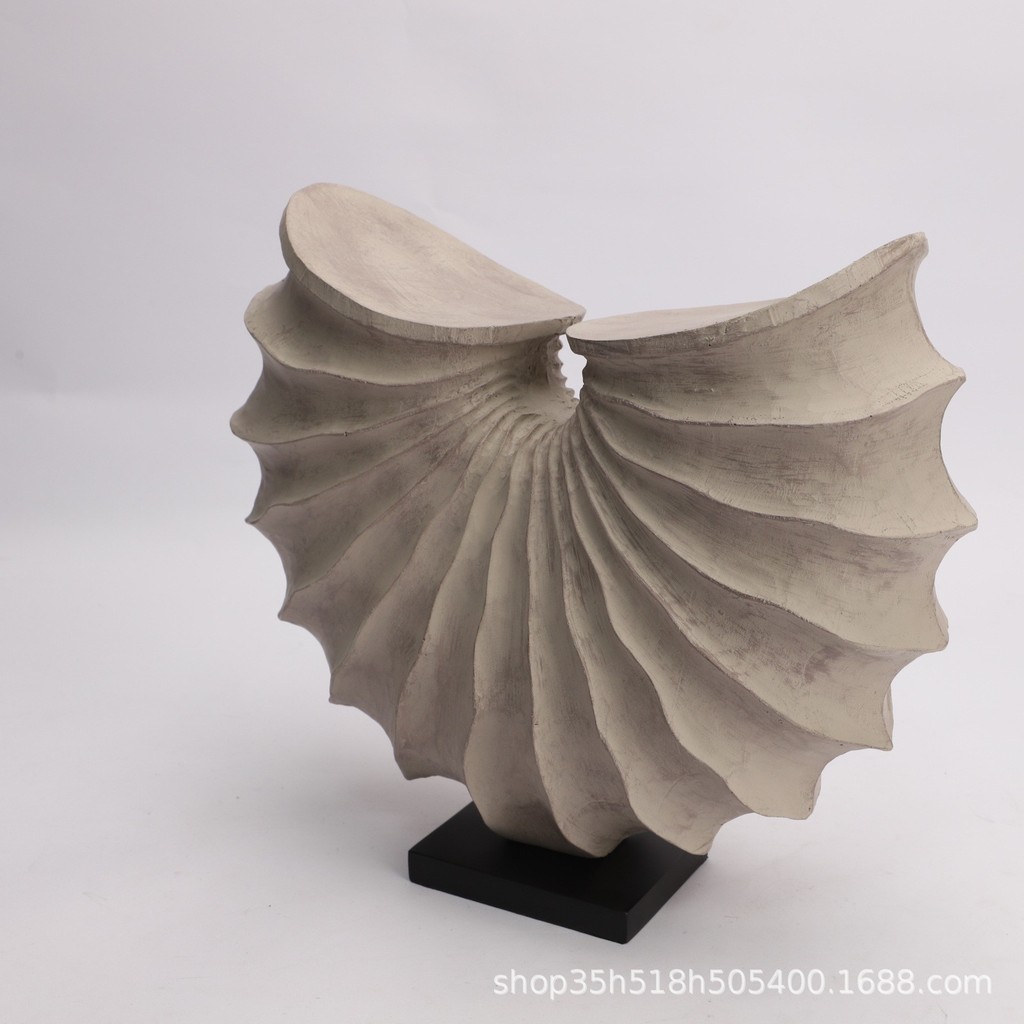 36AL Simple and modern resin conch-shaped art piece, suitable for living room coffee tables, entryway displays, model ro