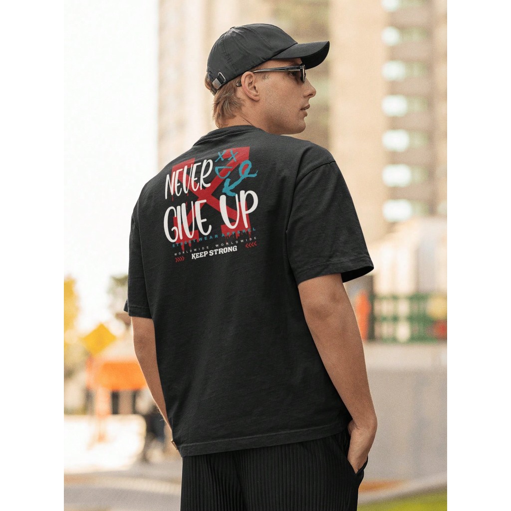 Camiseta Oversized Gola Alta Streetwear Masculino e Feminino 100% Algodão e Dia a Dia Preto e Off Whte - NEVER GIVE UP