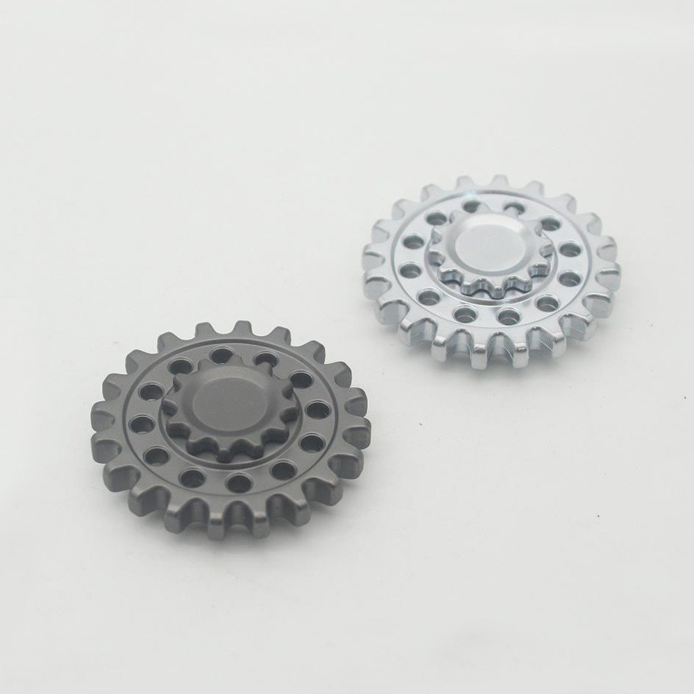 Estoque pronto Gear Fidget Spinner Liga de zinco Ferramenta útil de descompressão totalmente metálica EDC Brinquedo de d