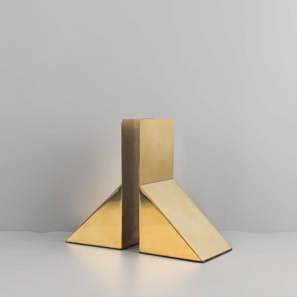 OL39 Modern minimalist metal triangular bookends and book supports, desktop ornaments for living room, bedroom, study, h