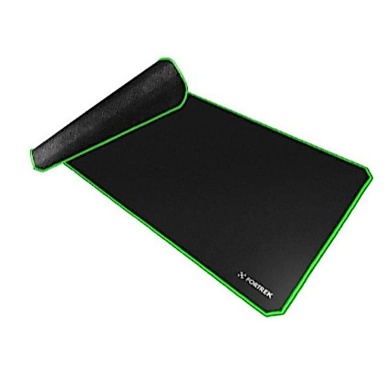Mouse Pad Gamer  - Grande Preto 80x30: Iluminação RGB, Superfície Têxtil, Base Antiderrapante