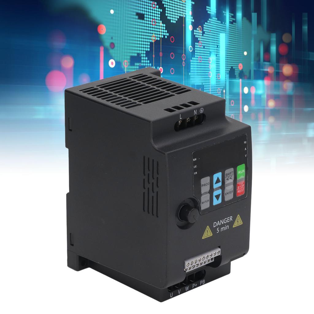 Unidade de frequência variável 0,75KW 1HP Mini VFD Monofásico para 3 motores Inversor Controlador Conversor AC220V