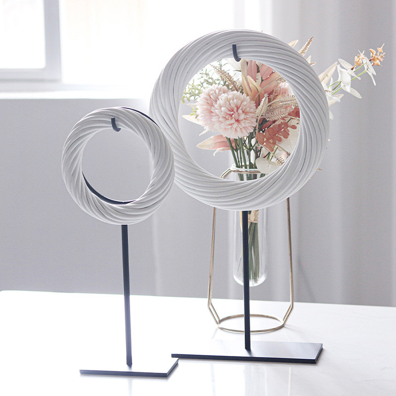 New Chinese-style modern creative twisted wire ring ornament for model rooms, study rooms, living rooms, display shelves