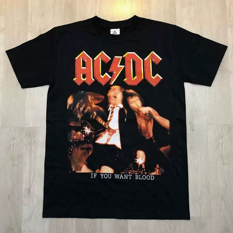 Camiseta Preta Unisex, Design com Imagem e Letras 