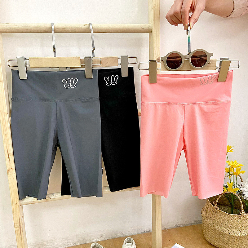 2025 verão meninas Shorts esportivos médio grande crianças fino estiramento Barbie calças de cinco pontos Yoga prática L