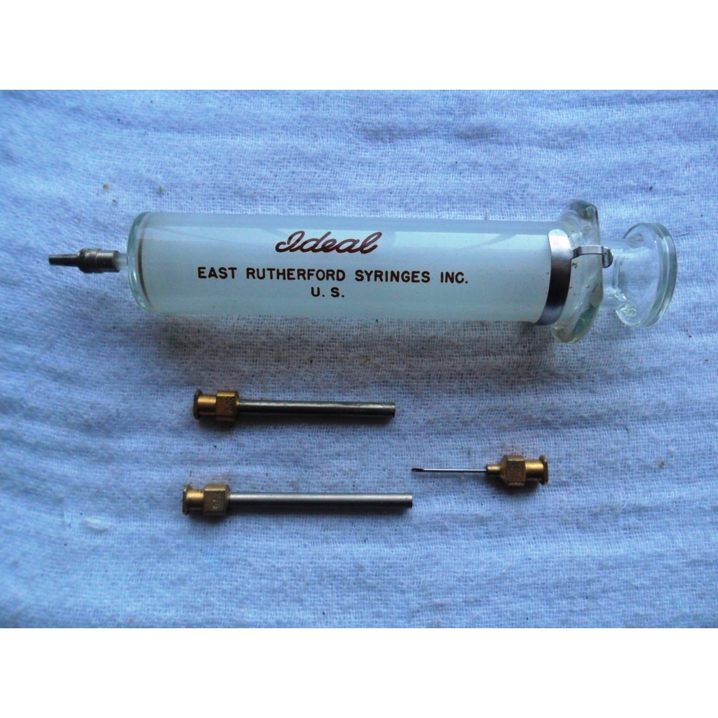 ITEM MILITAR - MEMORABILIA ANO 1960 - GUERRA DO VIETNAM - IDEAL EAST RUTHERFORD - SYRINGES INC U. S.