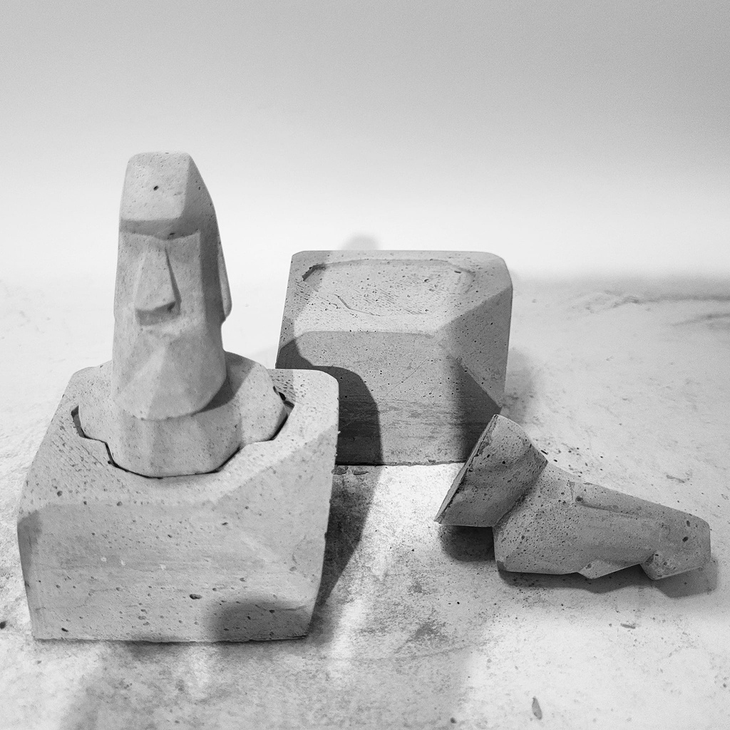 Adorno Moai Top com Base TP MALEOGA