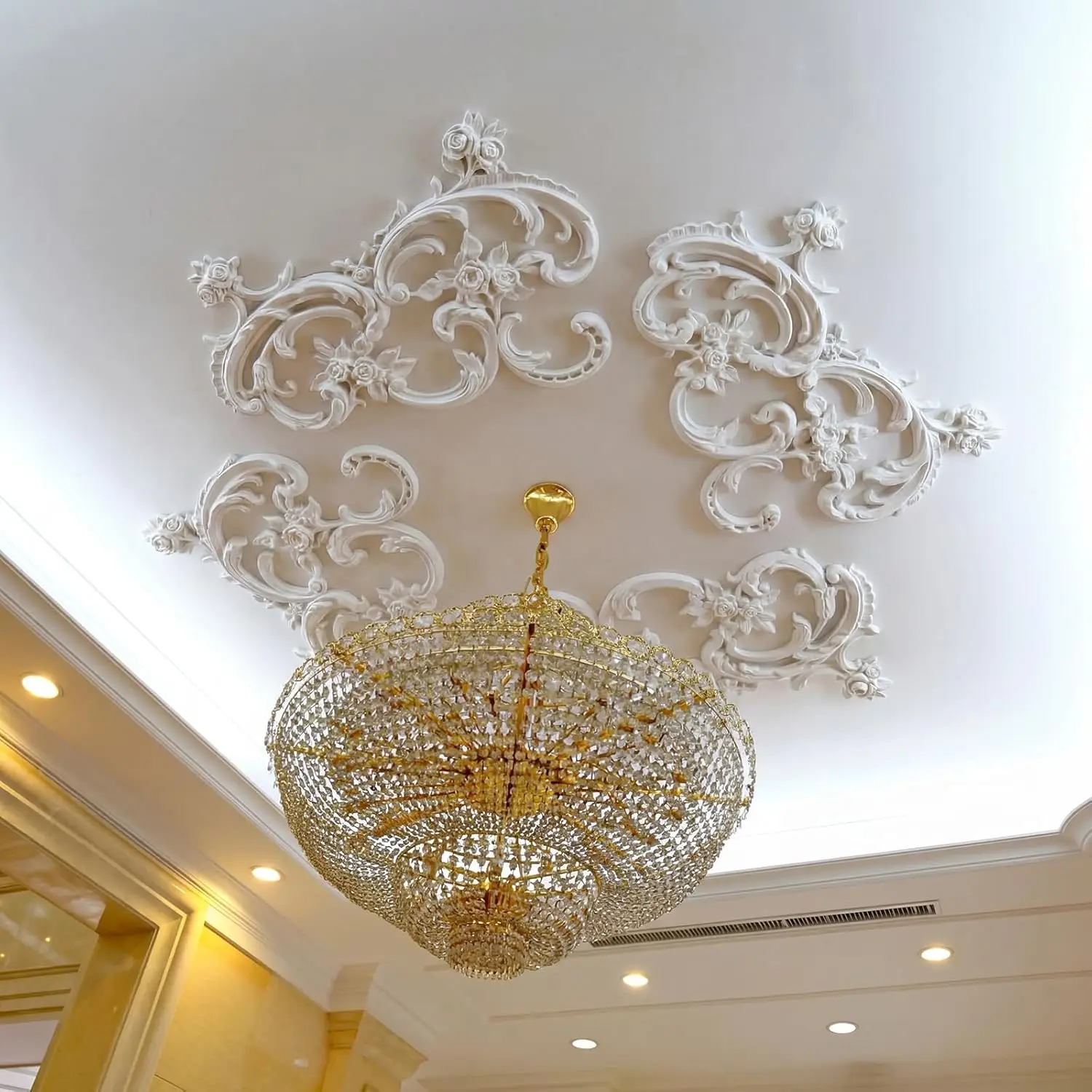 Large French Style PU Ceiling Medallion Chandelier Base Decorative Light Panel Rose Floral Light Cover for Lamp Lighting Decor