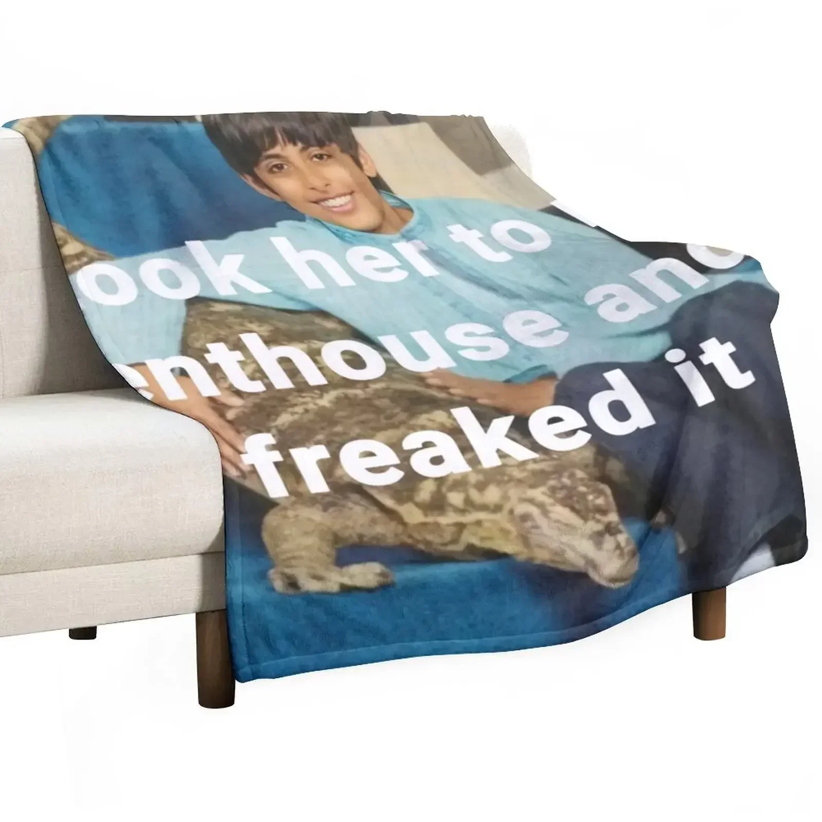Ravi I Took Her To My Penthouse And I Freaked It Throw Blanket Warm Designers Luxury Brand for sofa Blankets