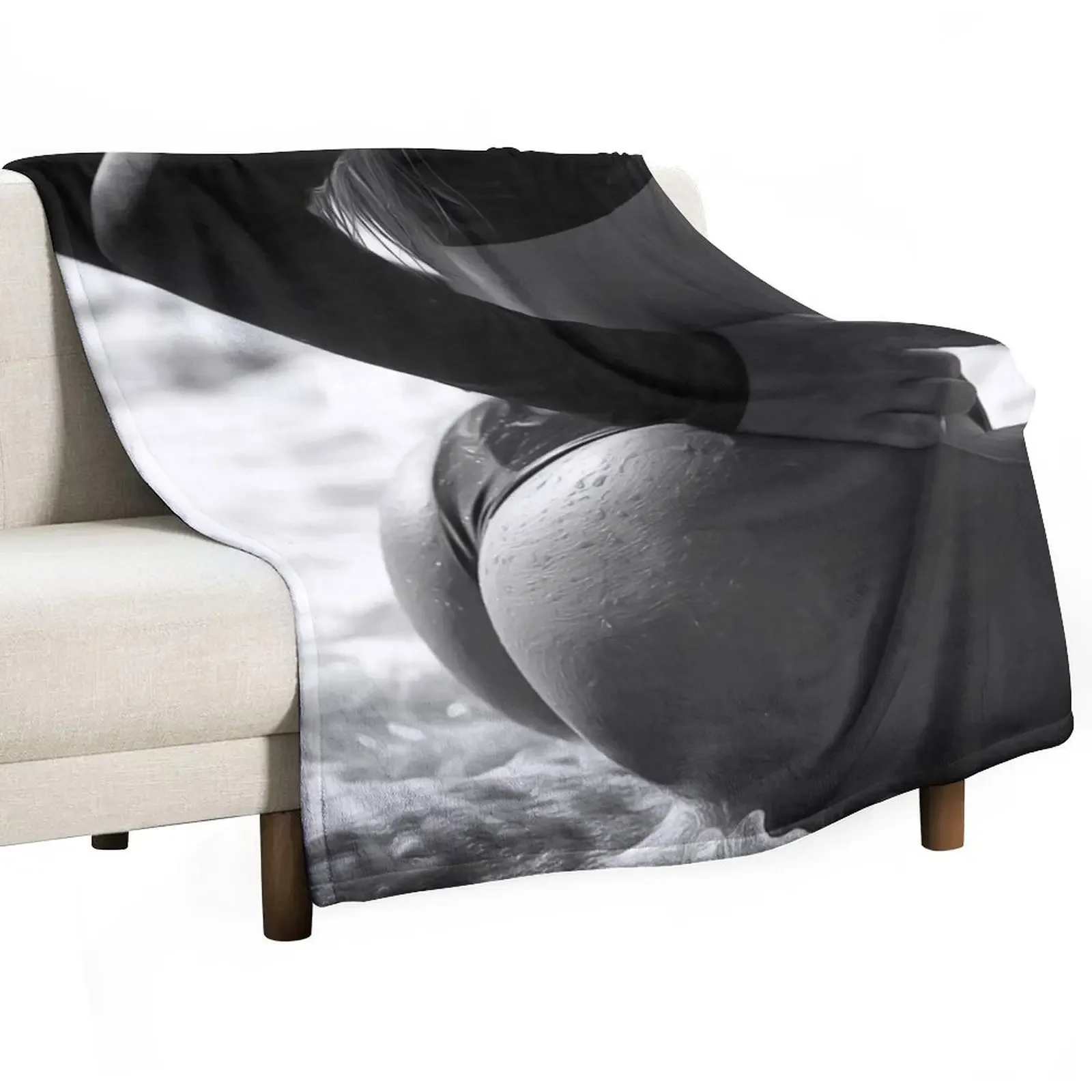 Beautiful Beach Woman Throw Blanket Decorative Sofas Furry Thermals For Travel Warm Giant Sofa Soft Blankets