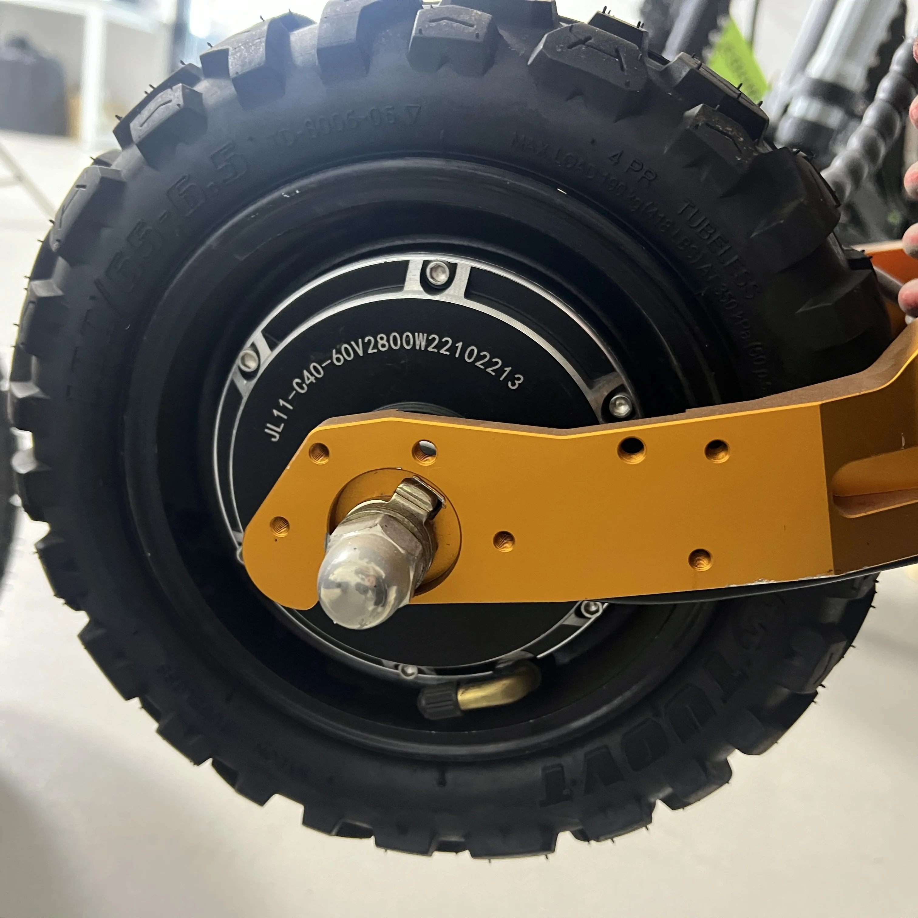 Good Quality 11inch 13inch 14inch 60V 72V Electric Scooter Powerful Brushless Motor 2800W 3000W 4000W 5000W Motor