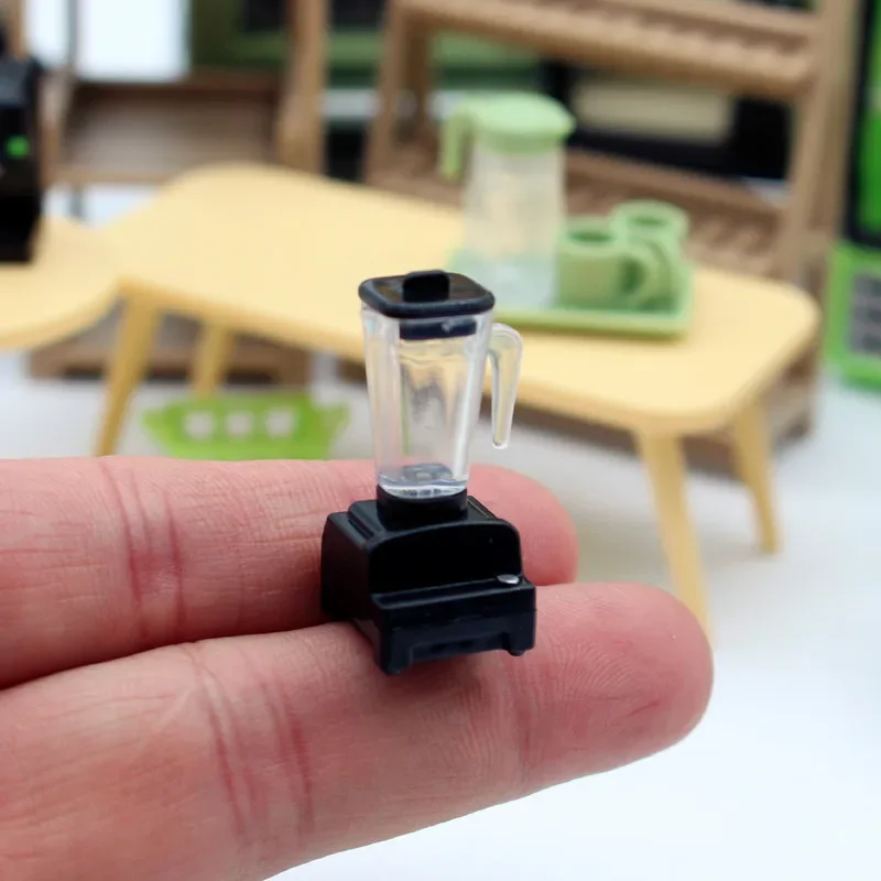 1:12 Dollhouse Juicer Fruit Shaker Mini Juice Extractor Kitchen Miniature Model Desk Decoration Home Decor Doll Accessories