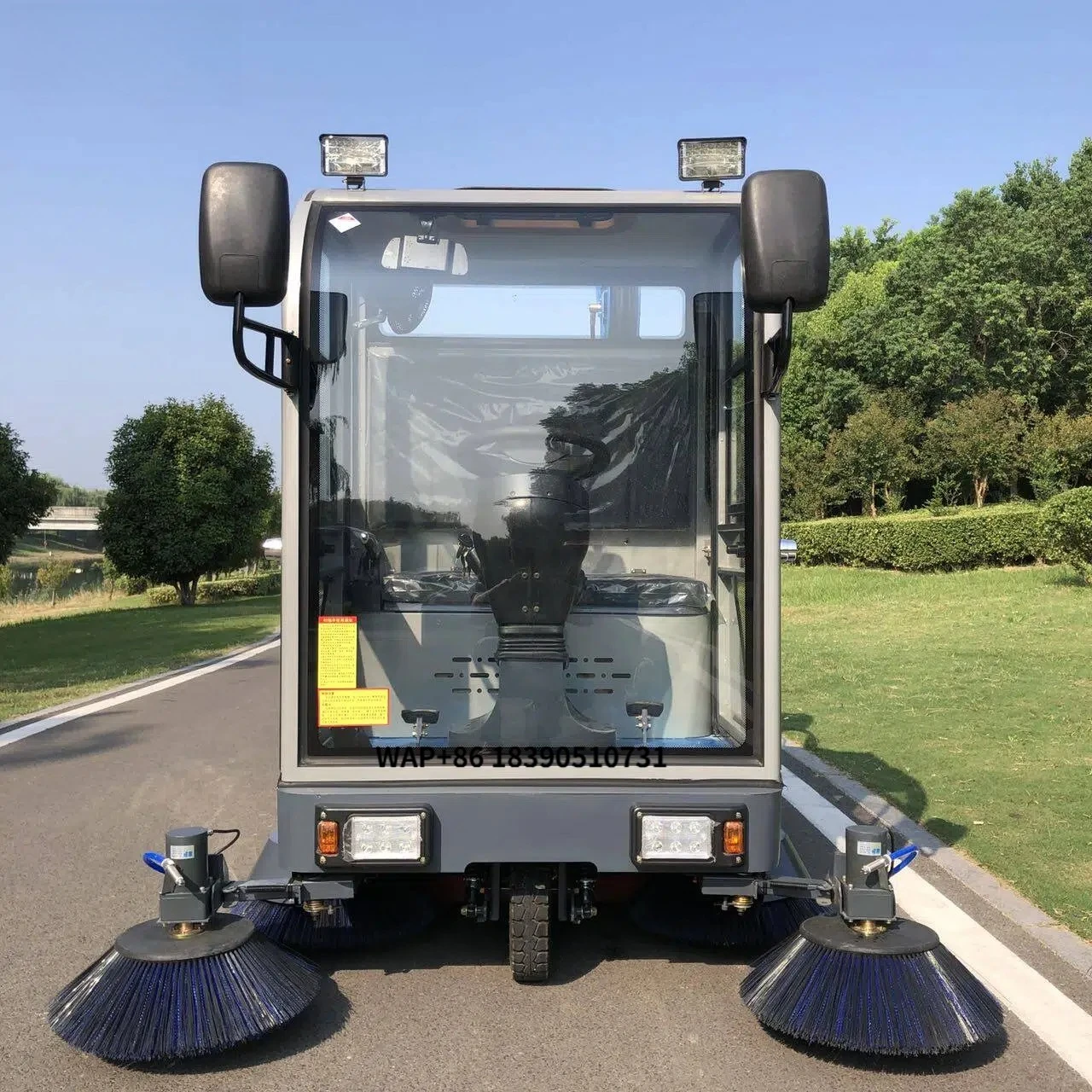 Industrial Sweeper Truck Automatic Cleaning Vehicle for Factory Warehouse and Large Area Cleaning