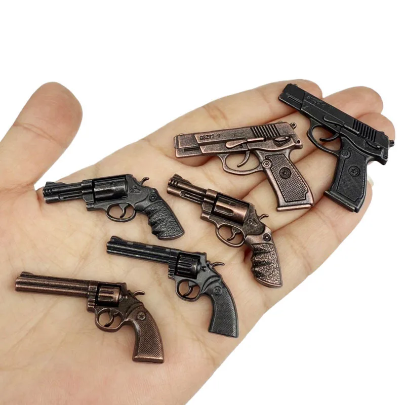 Mini Metal Pistol Revolver Gun Model Dollhouse Soldier Miniature Props Doll Accessories Decoration Home Decor Crafts
