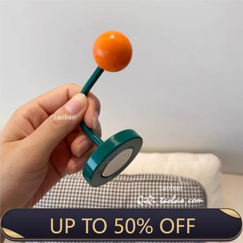 Magnetic Hooks Strong No-punch Bathroom Kitchen No-trace Suction Iron Magnetic Sticky Hooks Behind The Door Bag Hooks