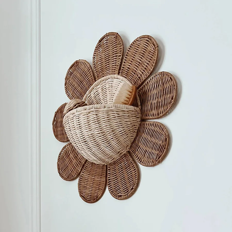Nordic Sun Flower Hand-woven Rattan Woven Hanging Basket Kids Room Decoartion Wall Ornaments Storage Baskets Home Crafts Props