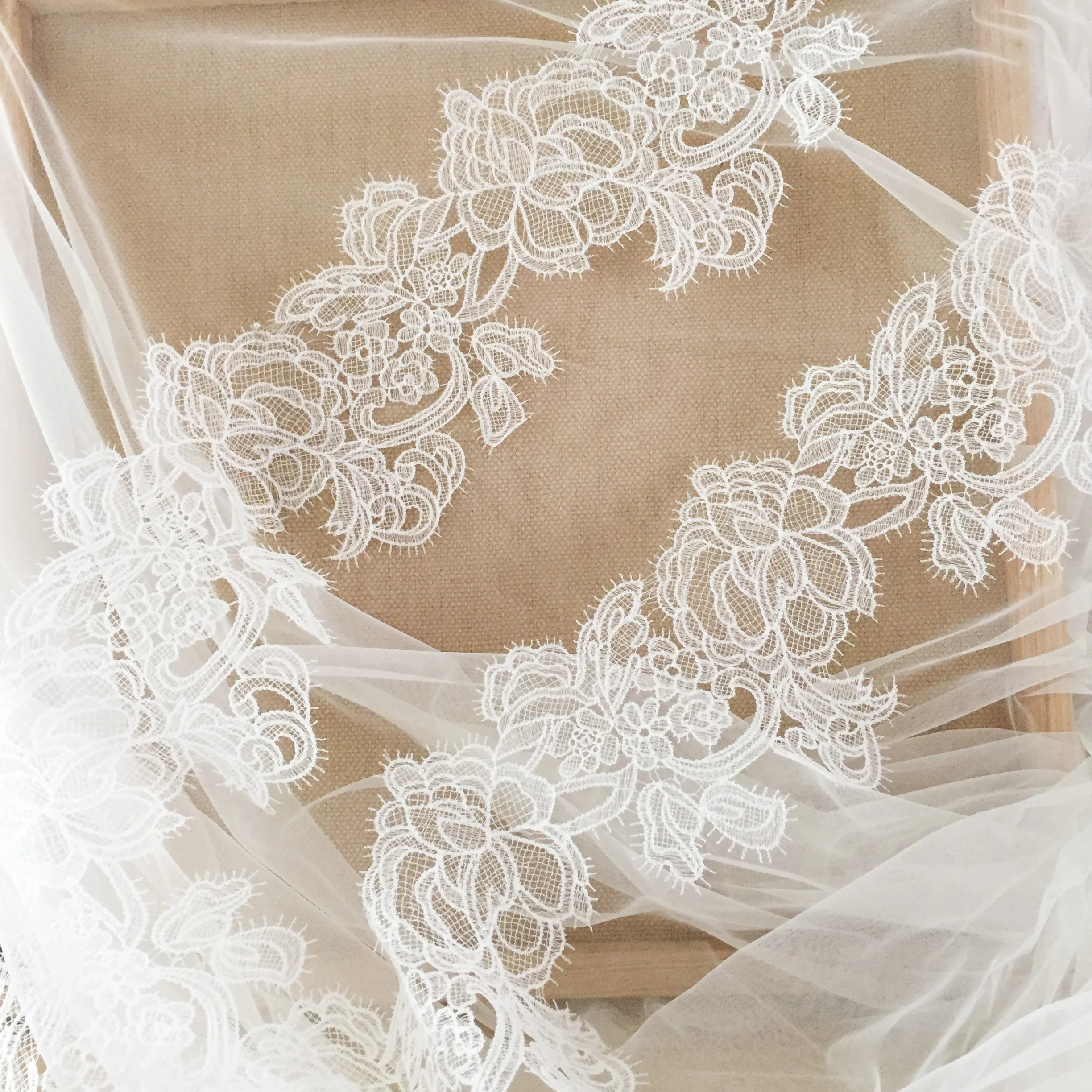 5 Yards Vintage Style Bridal Gown Lace Trim , Double Eyelash Crochet Wedding Lace in Ivory, Scalloped Trim DIY