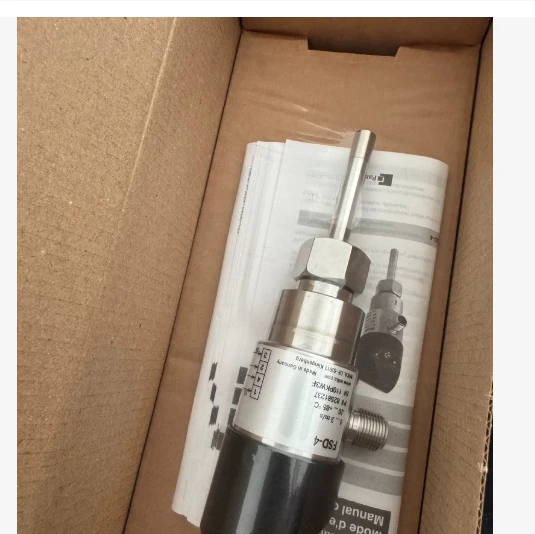 FSD-4 Water Flow Switch, Range 0–3 m/s, -20 to +85°C, 15–35 V power supply, 0.65 A