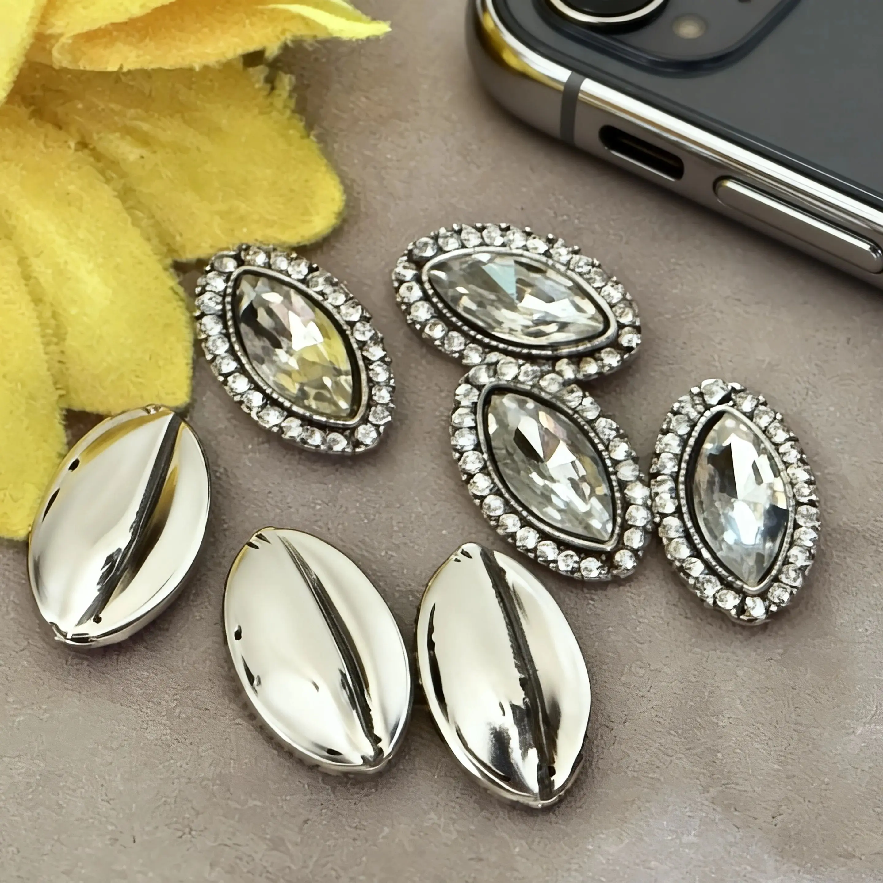 4Pcs Vintage Silver Alloy Decorative Buttons,22*14mm Embossed for DIY Phone Case,Hair Accessories,Sewing Clothing Making Decor