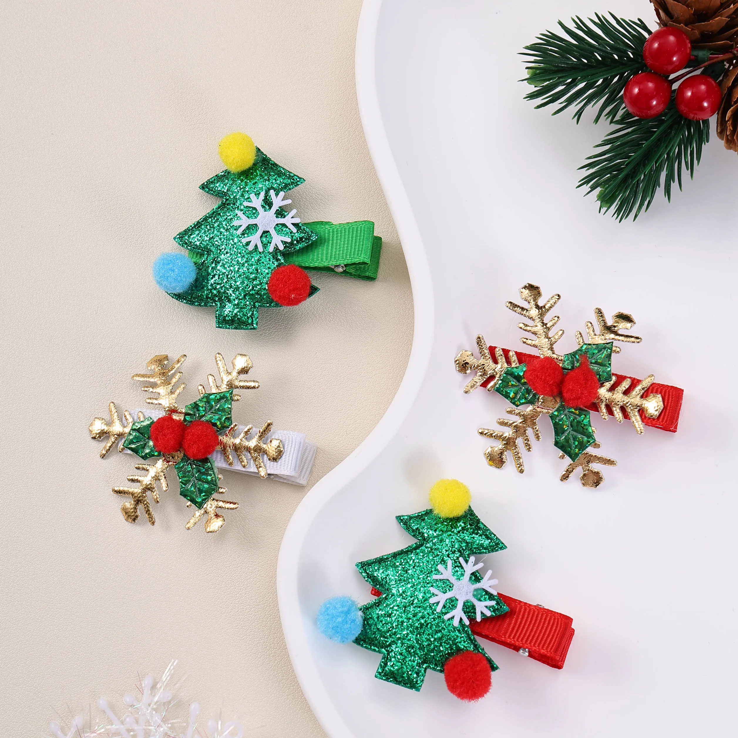4pcs/set Christmas Girls Hair Clip Snowflakes Side Clips Christmas Trees Hairpins Christmas Kids Hair Accessories Holiday Gifts