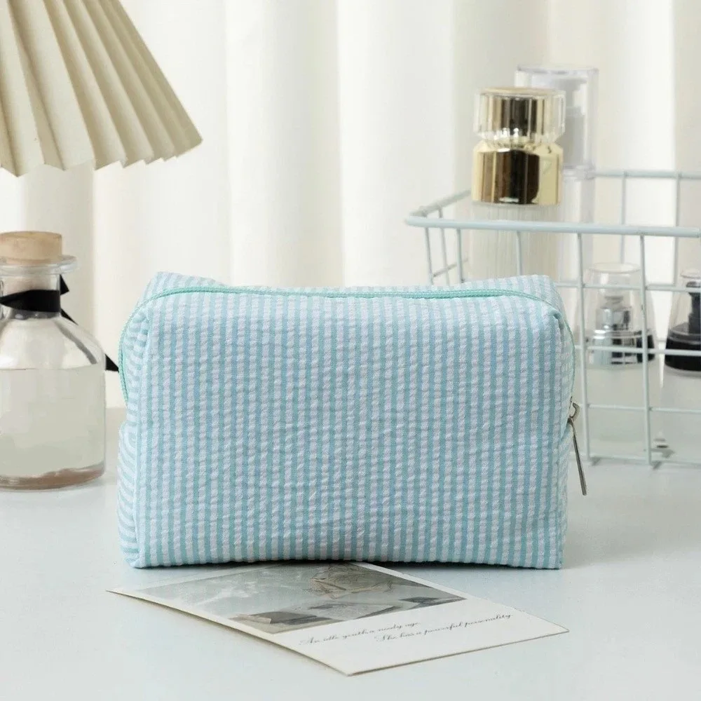 Simple Zipper Travel Cosmetics Bag Large-Capacity Organizer Toiletry Bag Striped Desk Pencil Box Travel Use