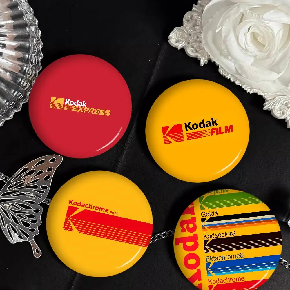 K-Kodak C-Camera Creative Pins Funny Round Snap-in Brooch Badge Backpack Hat Accessories Jewelry Gifts for Friend