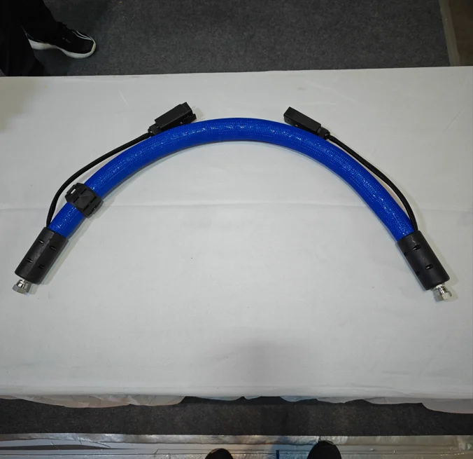Flexible High Pressure (100Mpa) Thermo Heated Hoses PTFE Inner Tube 60~+260 Temperature Range Cutting for Hot Melt Glue