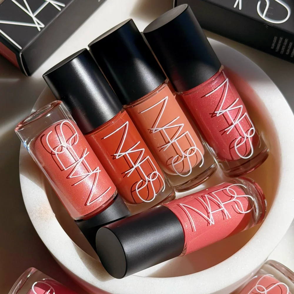 Nars Insatiable Liquid Blush Lightweight Transfer-resistant Satin and Shimmer Finish Light Reflecting Setting Powder Cosmetics