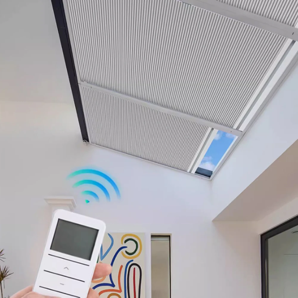 Electrict Tuya Wifi Skylight Roof Window Cellular Honeycomb Full Blackout Waterproof Blinds  for Skylight  for Home Decoration