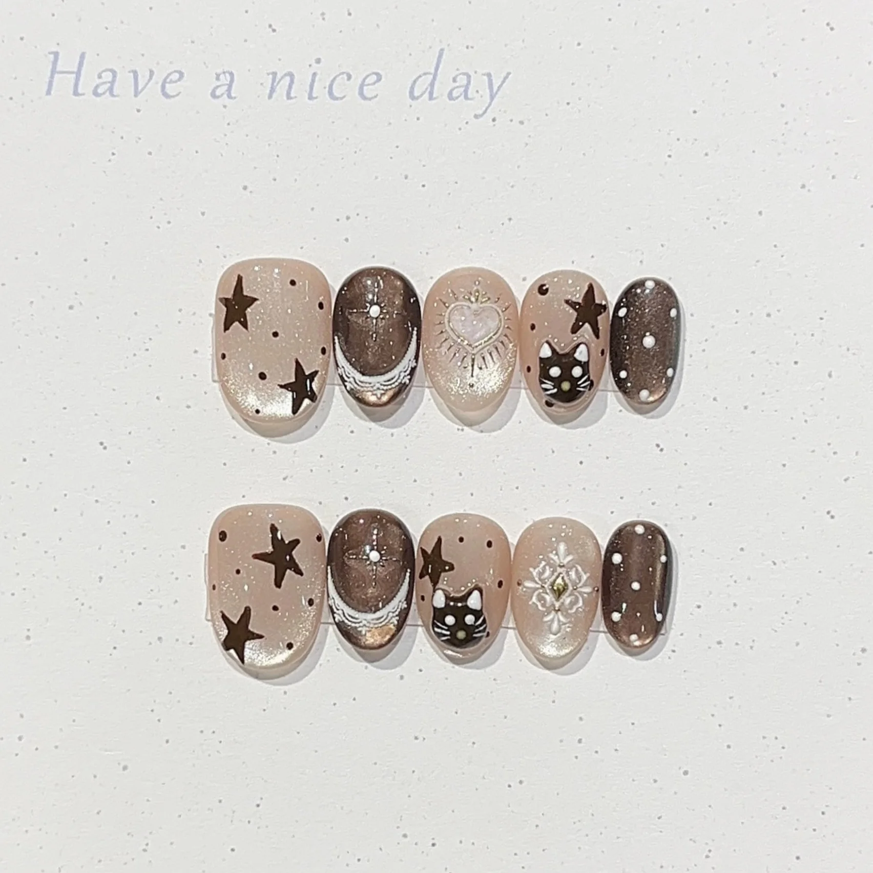 10Pcs Playful Cute Cat Pattern Nails Brown Polka Dot Star Tips Love Art Design Press on Fake Nails Short Round Aurora False Nail