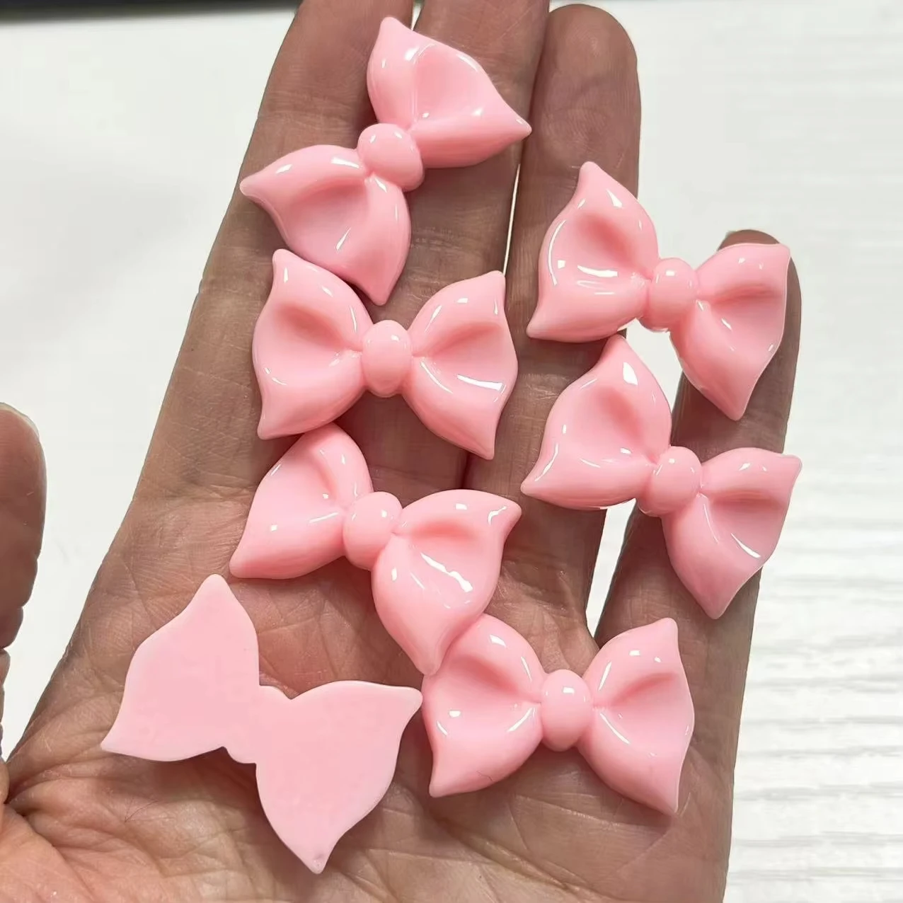 10Pcs White Black Bow Tie Love Heart With Rhinestone Diamonds Rose Red Ribbon Bowknot Art Charms Decorations Diy Junk Phone Case