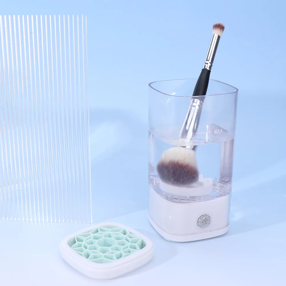 Transparent Makeup Brush Cleaning Machine Efficient Deep Clean Quick Drying Automatic Makeup Brush Cleaner High-speed