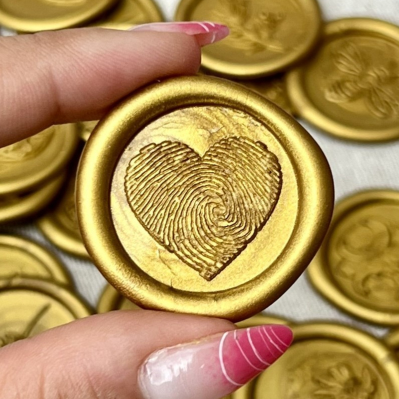 Lacre de Cera Coração para Convite de Casamento - Modelo Digitais - Cores diversas