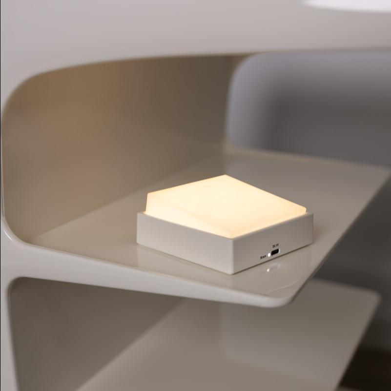 Gangorra interruptor luz noturna carregamento USB Stepless escurecimento Desktop proteção para os olhos lâmpada de mesa