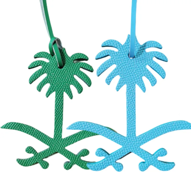 Wholesale Custom Natural Leather Saudi Map Date Palm Tree Keychain Ladies Backpack Pendant Ladies Bag Charm