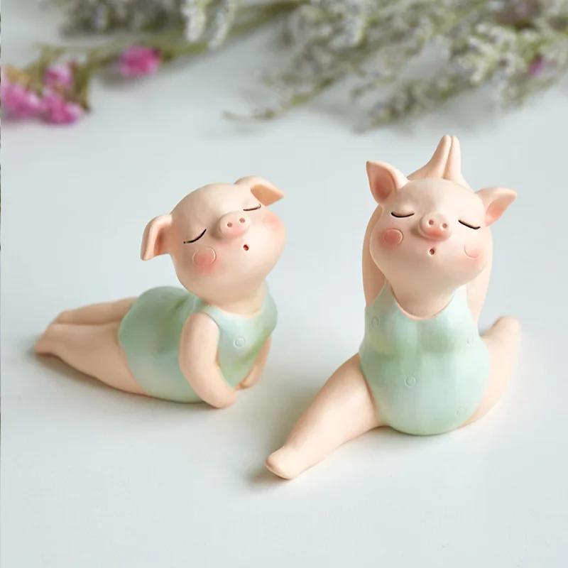 Mini Piglet Resin Sculpture Decor, Cute Pig Girl, Yoga Posture Statue, Home Office Ornament, Yoga Store Desk Gift, Party Decor