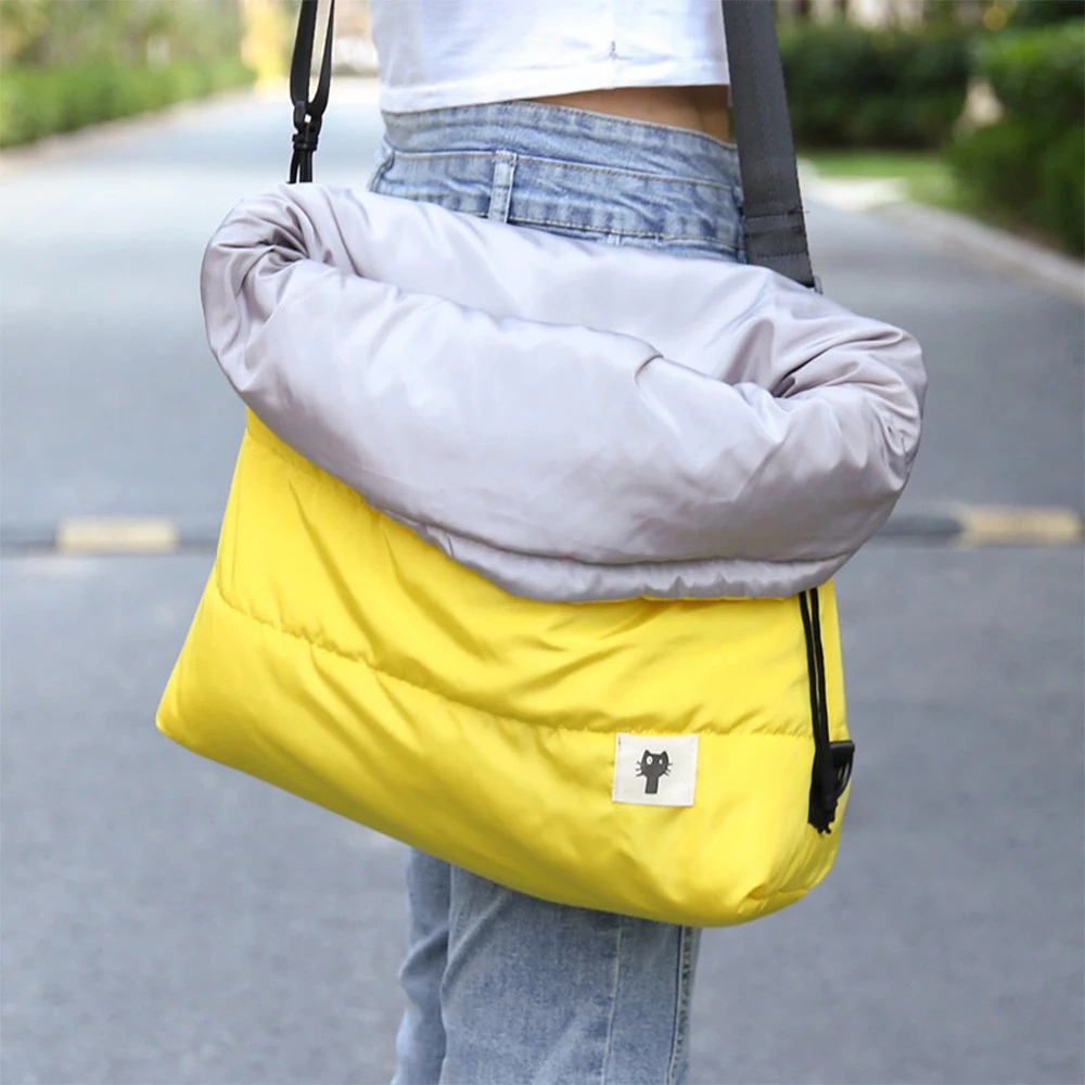 Winter Warm Cat Carrier Backpack Single Shoulder Pet Travel Bag with Sleeping Bag for Small Dogs and Cats Outdoor Messenger Bag