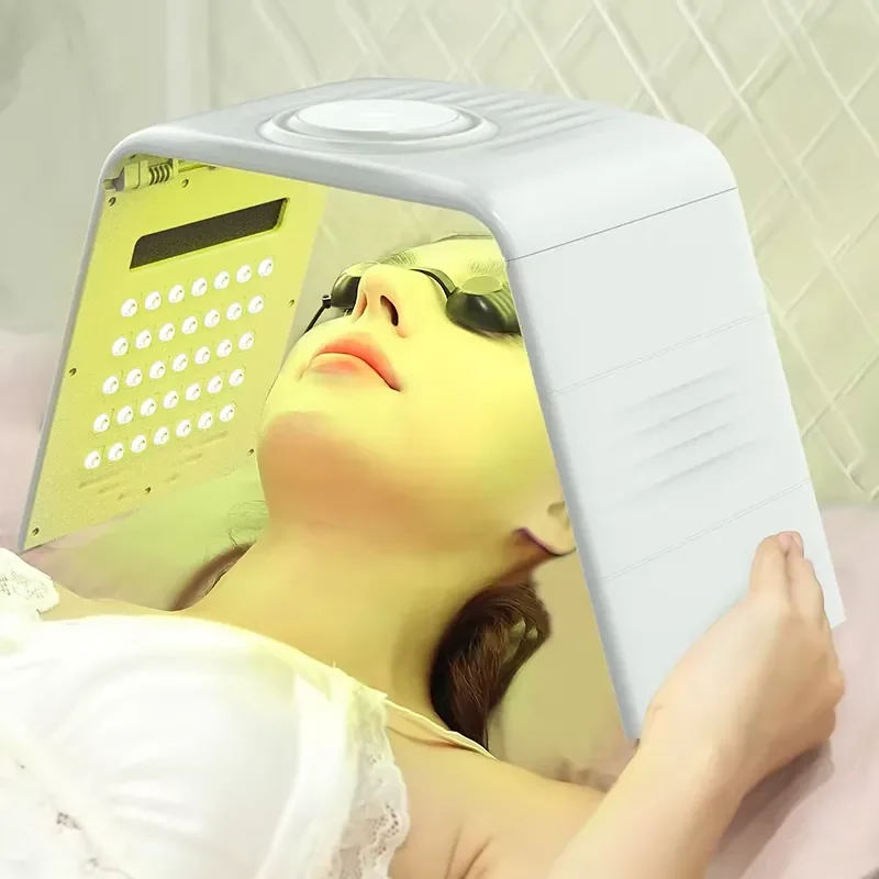 Foldable 7-Color LED Light Therapy Device for Face Care Red Blue Yellow Light for Home Use