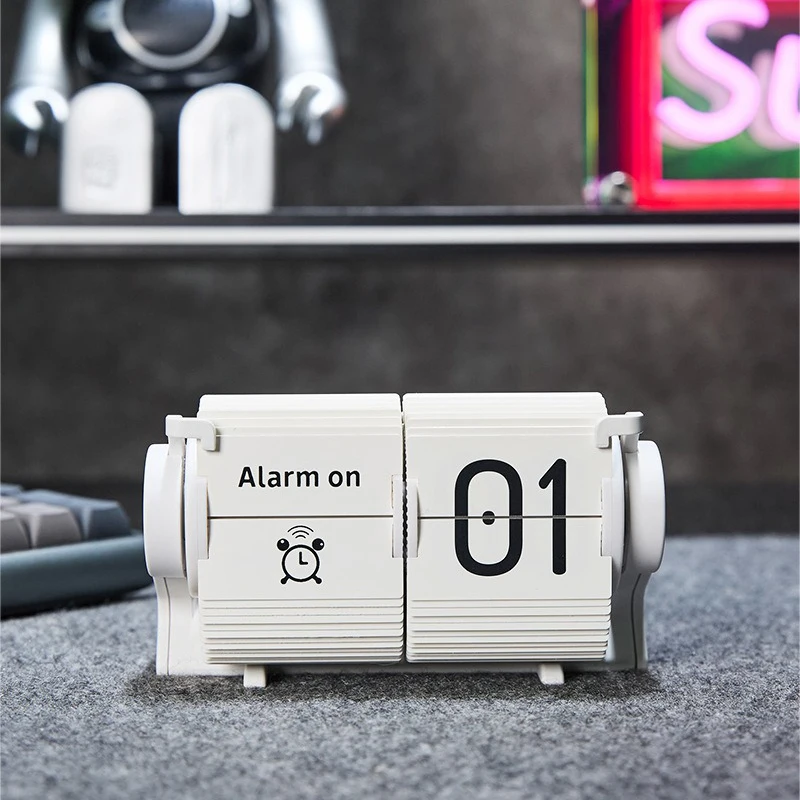 Charging Flip Clock with Alarm, Mechanical Page Turning Desk Clock, Automatic Calendar Date Display Timer for Office Home Decor