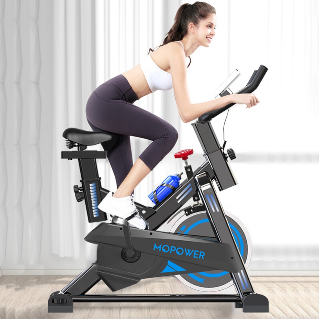Bicicleta Spinning Profissional 15kg Roda Inércia - Suporta 150kg  | Display Digital | Silenciosa | Altura Ajustável